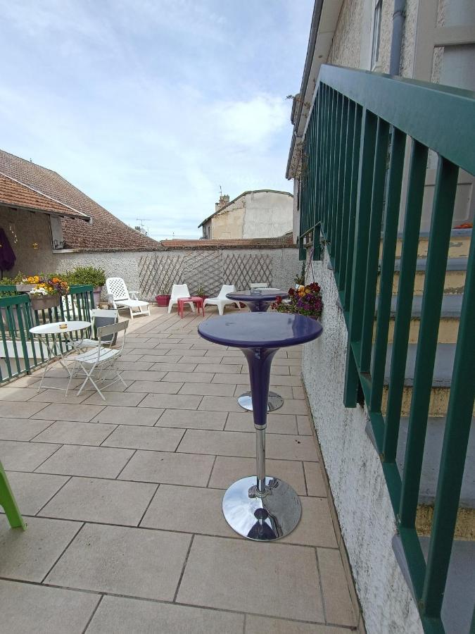 Hotel De France La Tour-du-Pin Esterno foto